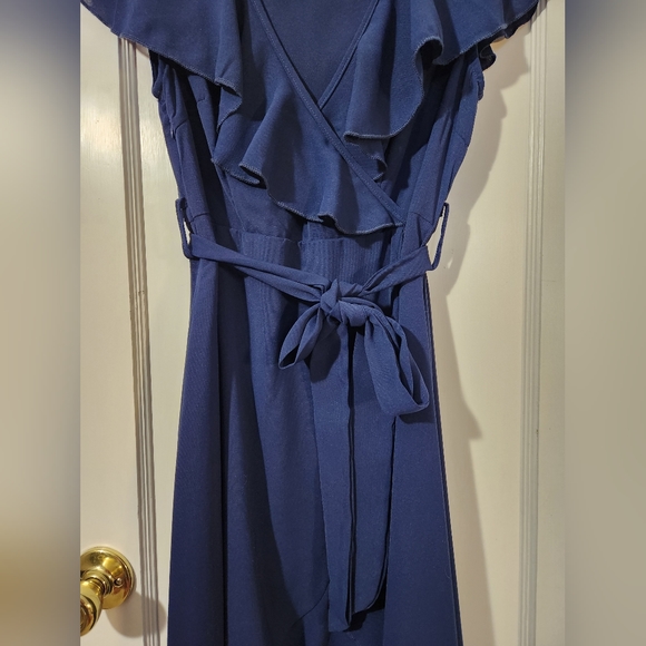 Dressy Flowy Faux Wrap Dress - Picture 6 of 8